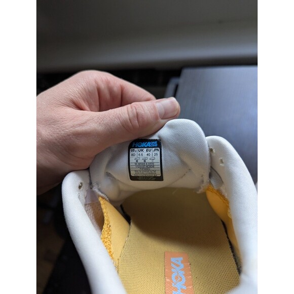 Women's Hoka Arahi 6 Wide Athletic Shoes *Great Condition* Size 8 D Light Gray - Picture 5 of 11